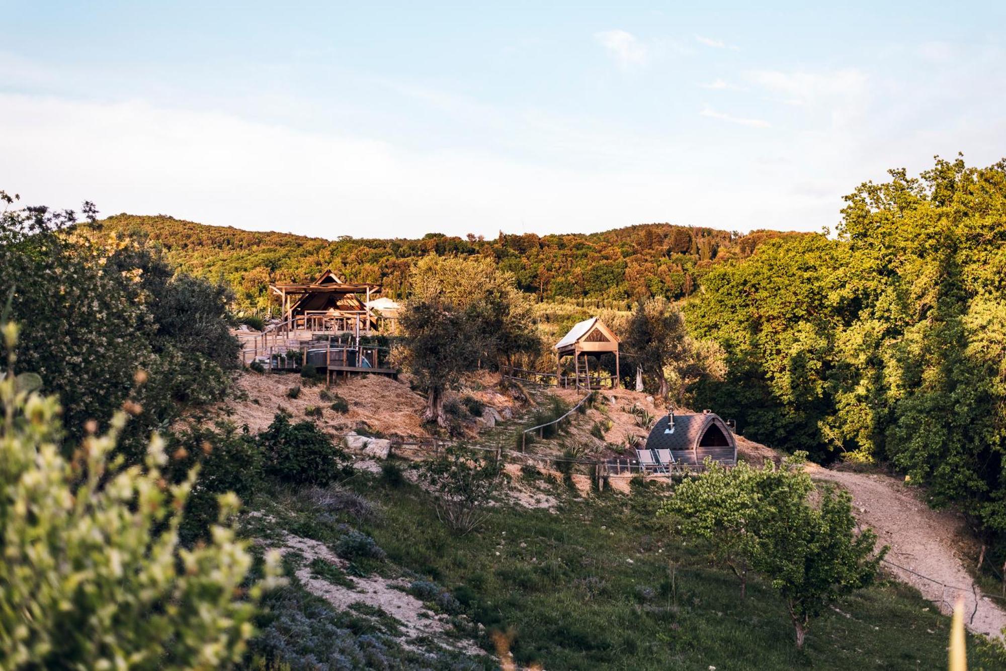 Agriturismo Podere Il Fornacino サンタ・ルーチェ エクステリア 写真
