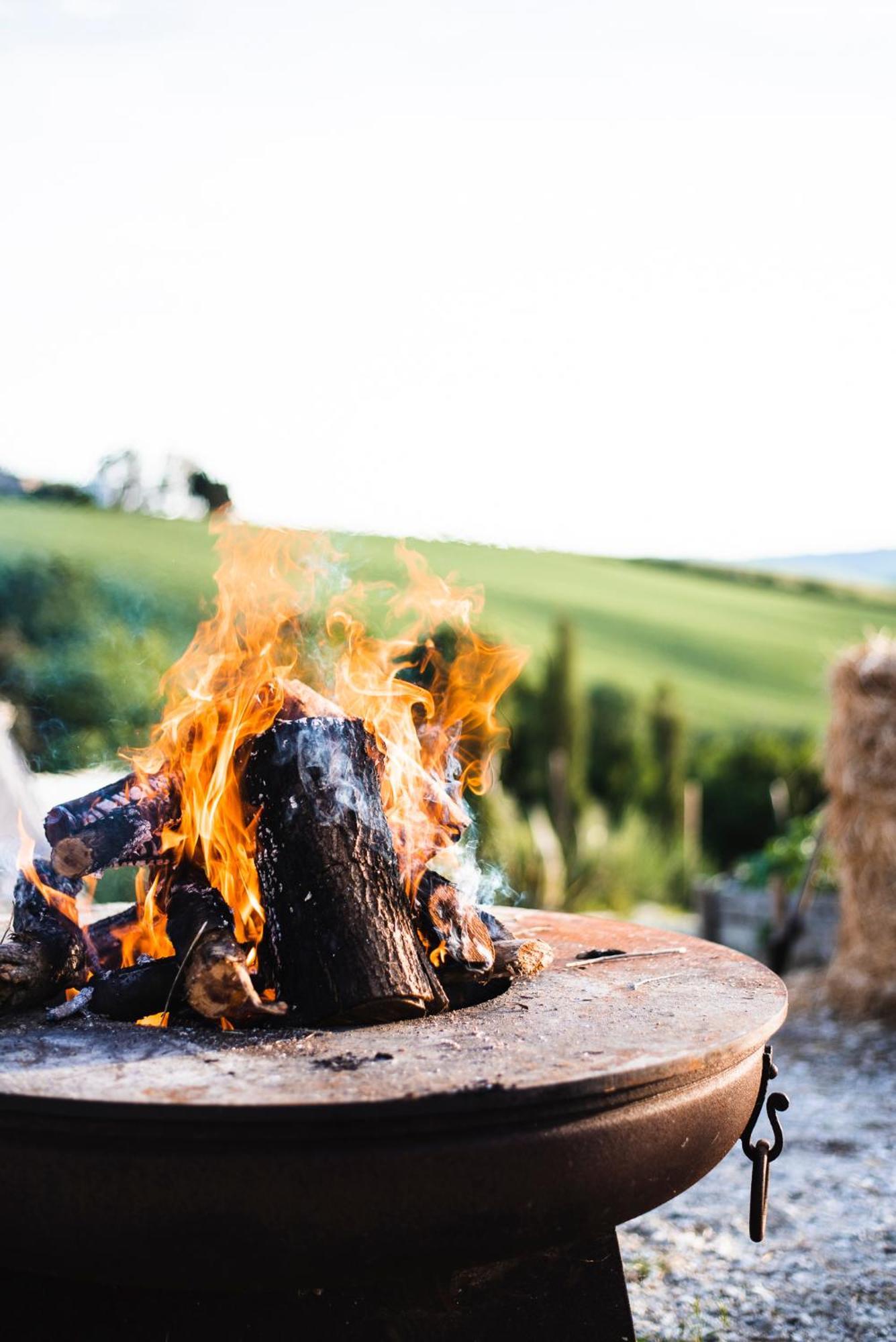 Agriturismo Podere Il Fornacino サンタ・ルーチェ エクステリア 写真