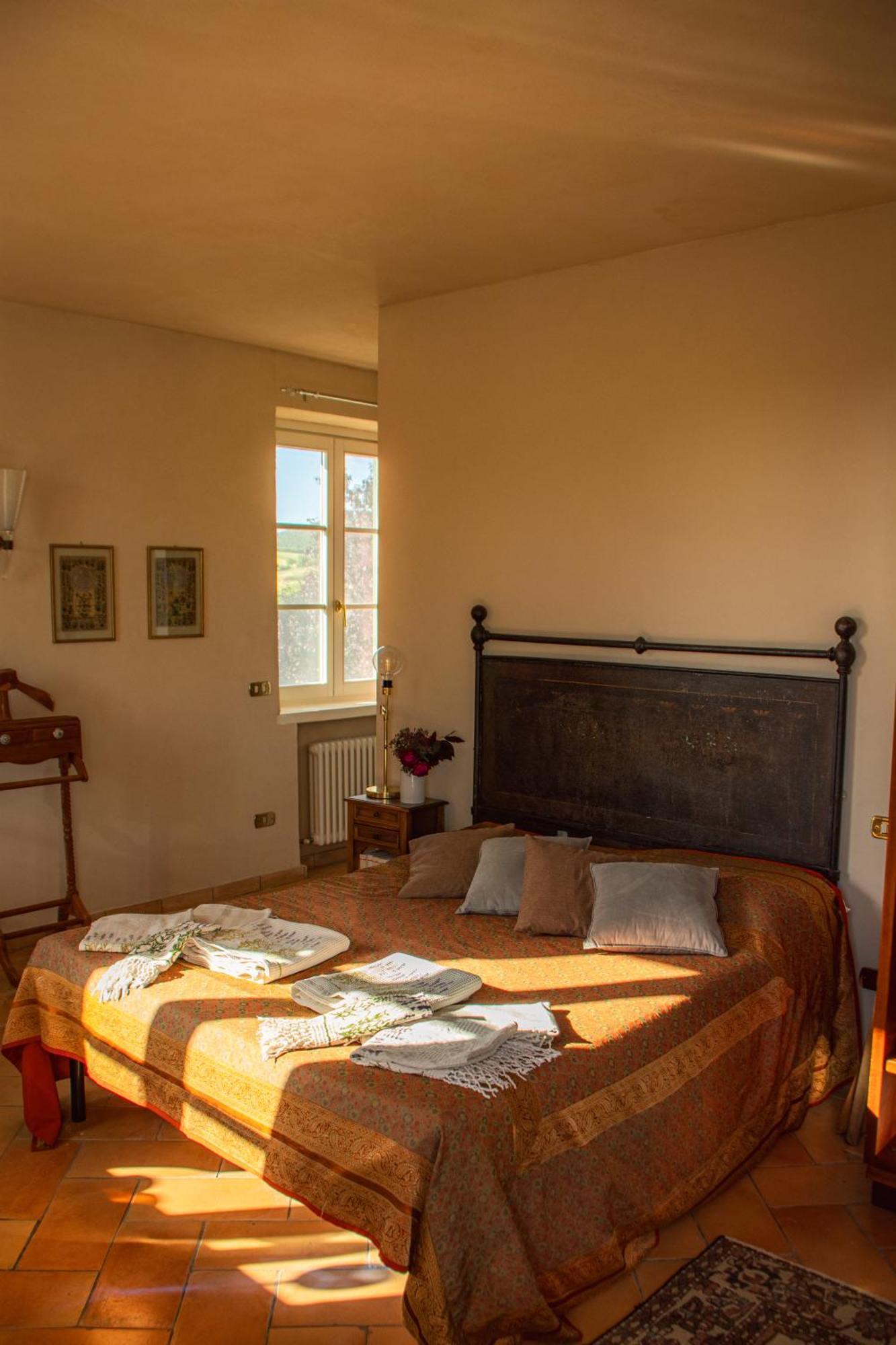 Agriturismo Podere Il Fornacino サンタ・ルーチェ エクステリア 写真