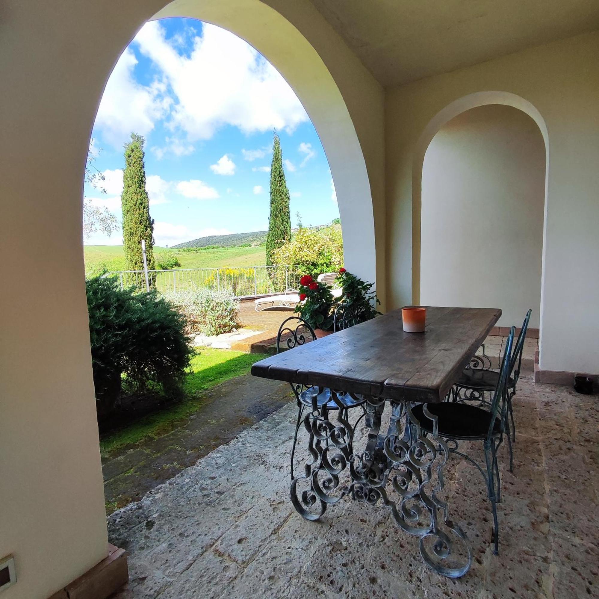 Agriturismo Podere Il Fornacino サンタ・ルーチェ エクステリア 写真
